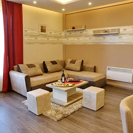 Astoria Lux - K16 Milmari דירה *