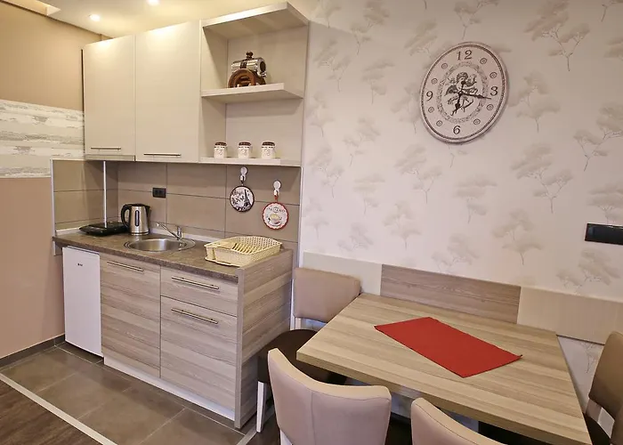 Astoria Lux - K16 Milmari アパート