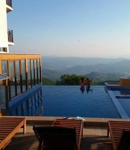 Astoria Lux - K16 Milmari アパート *